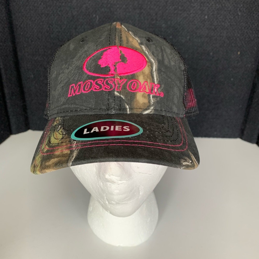 Womens Mossy Oak camo pink baseball snapback hat